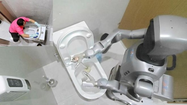 “丽阳小当家”赴英 家政机器人出海服务第一品牌 中国具身智能迈出进家服务出海第一步