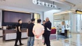 金牌家居总裁潘孝贞走访成都天府红星展厅，解码金牌整家定制的终端底气